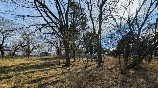 $40,000 | 12326 Southwest Delaware Road, Colony, KS 66015