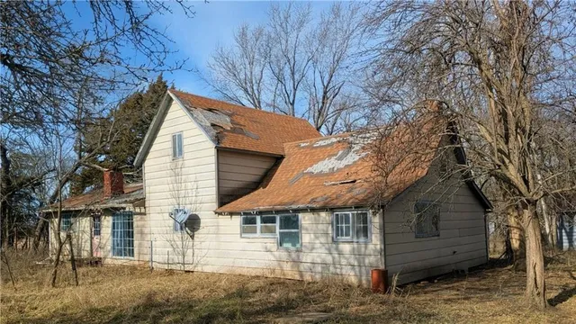 $40,000 | 12326 Southwest Delaware Road, Colony, KS 66015