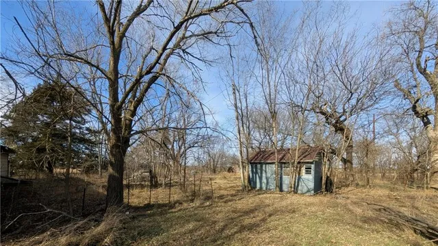$40,000 | 12326 Southwest Delaware Road, Colony, KS 66015