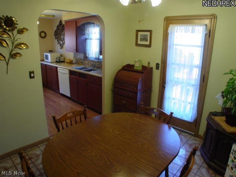 6119 Pearl Road Parma Heights, OH 44130 - Photo 4 of 24