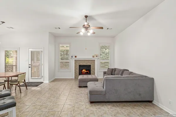 $2,500 | 211 Aster Trail, San Antonio, TX 78256