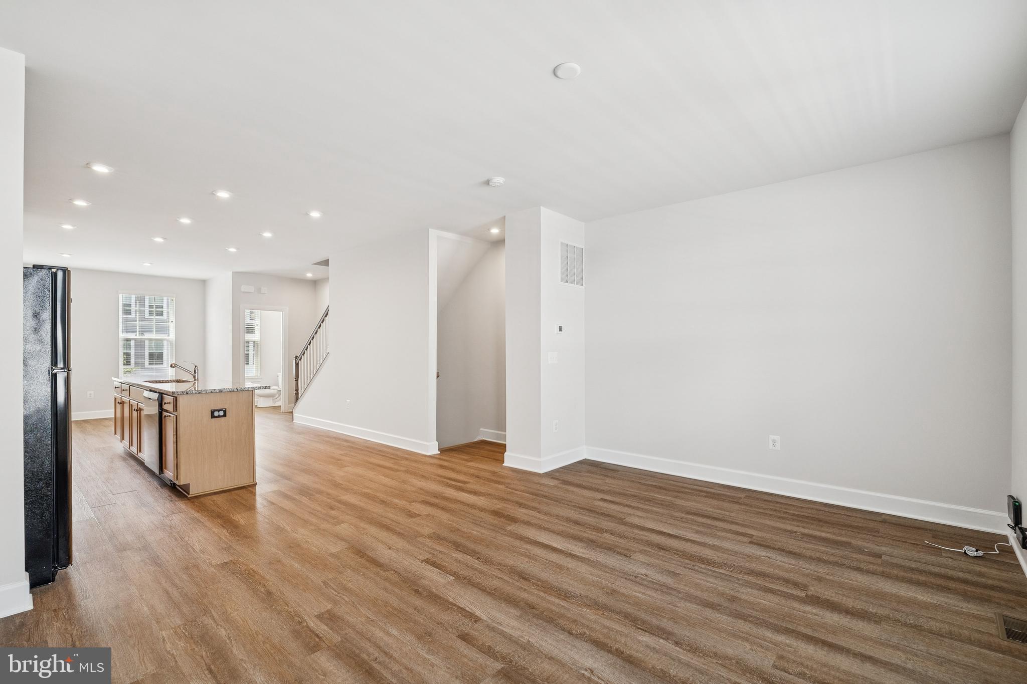 10721 Shadewell Spring Way Manassas, VA 20112 - Photo 11 of 40