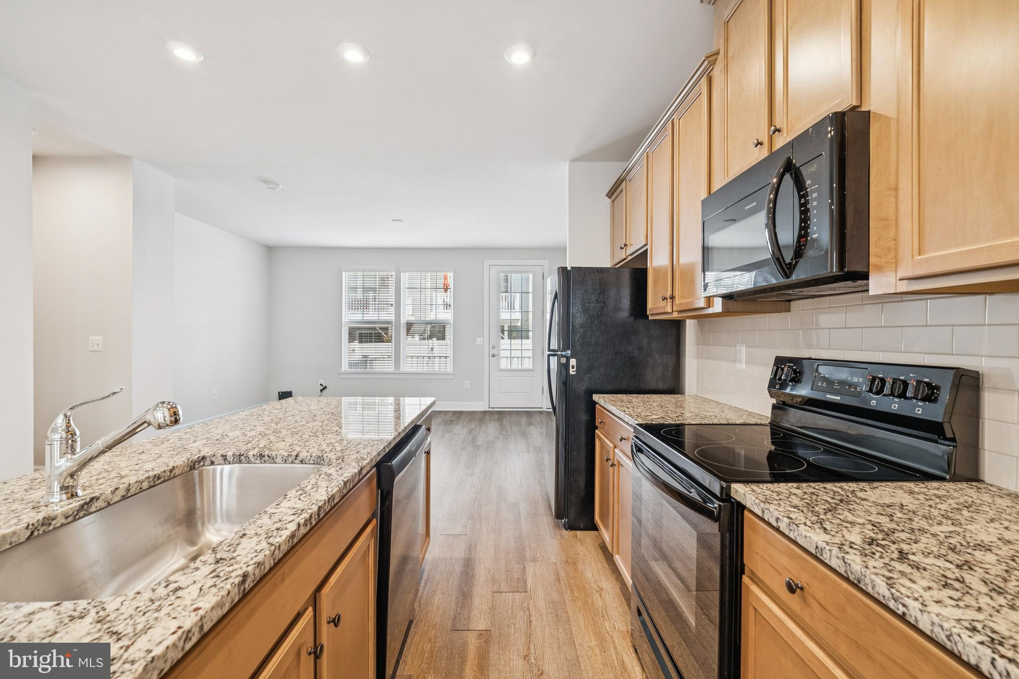 10721 Shadewell Spring Way Manassas, VA 20112 - Photo 15 of 40