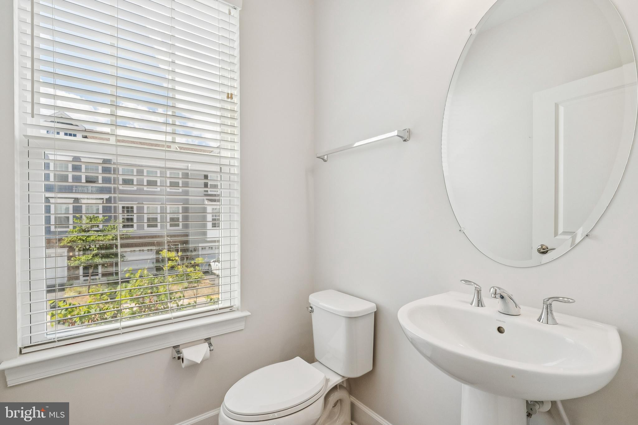 10721 Shadewell Spring Way Manassas, VA 20112 - Photo 20 of 40