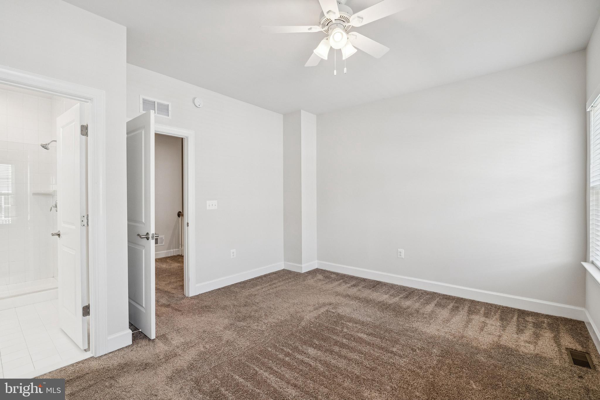 10721 Shadewell Spring Way Manassas, VA 20112 - Photo 23 of 40