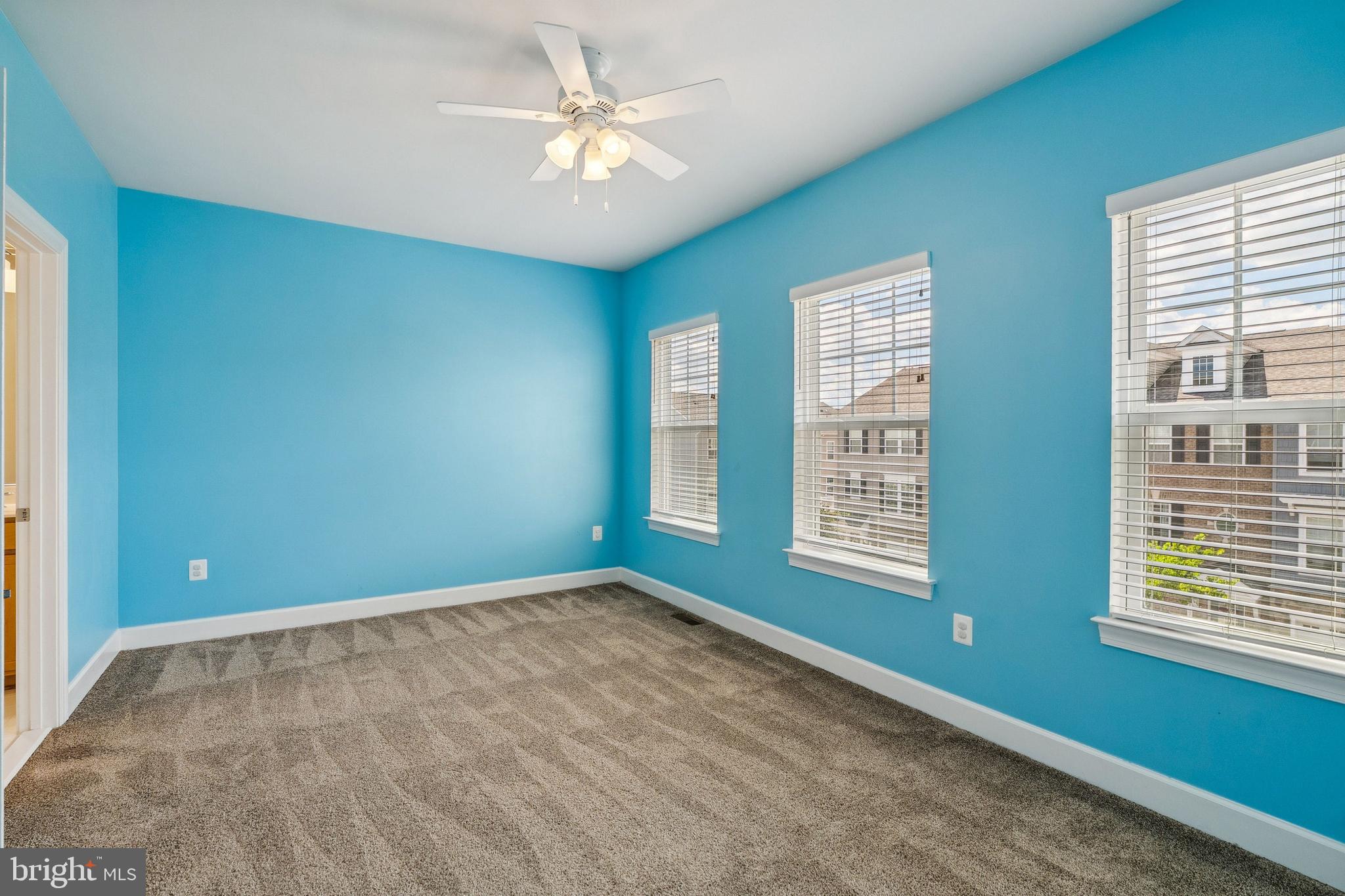 10721 Shadewell Spring Way Manassas, VA 20112 - Photo 29 of 40