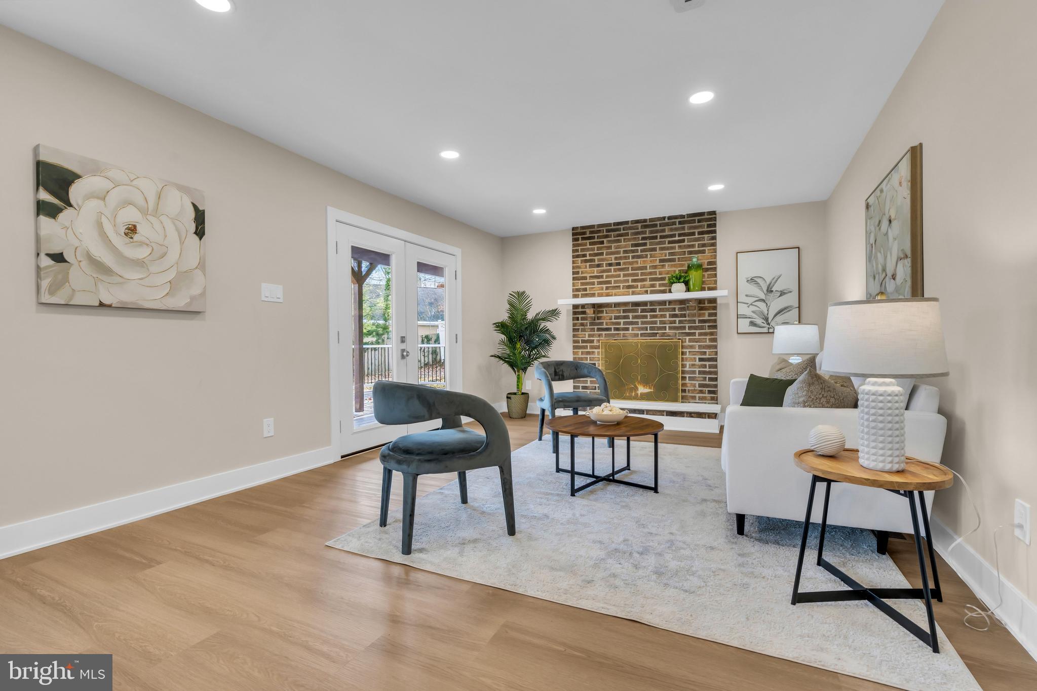 2227 Sand Trap Road Jamison, PA 18929 - Photo 34 of 79 a living room with furniture a rug and a window