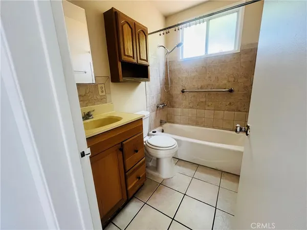 $2,690 | 4824 West 117th Street, Hawthorne, CA 90250
