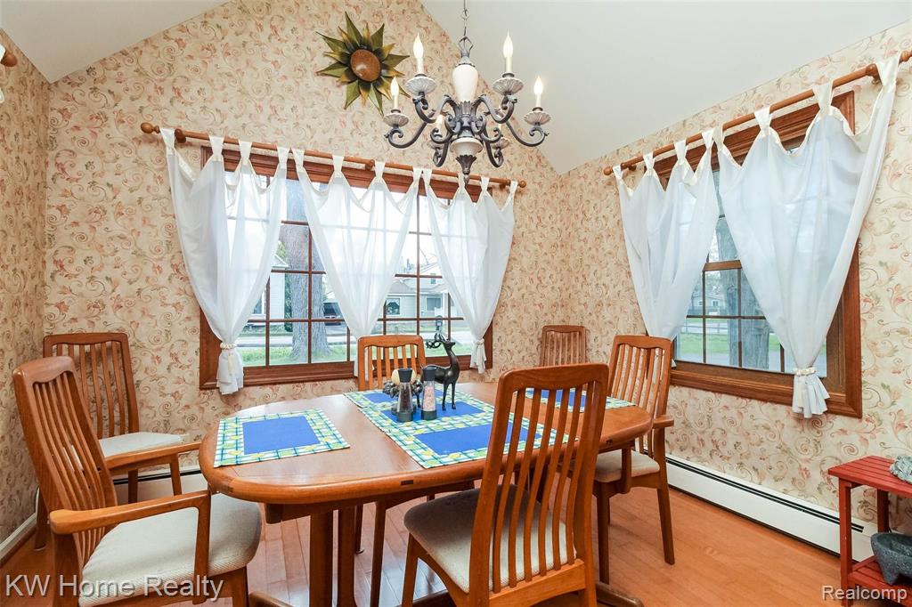 4659 White Lake Road White Lake, MI 48383 - Photo 18 of 62