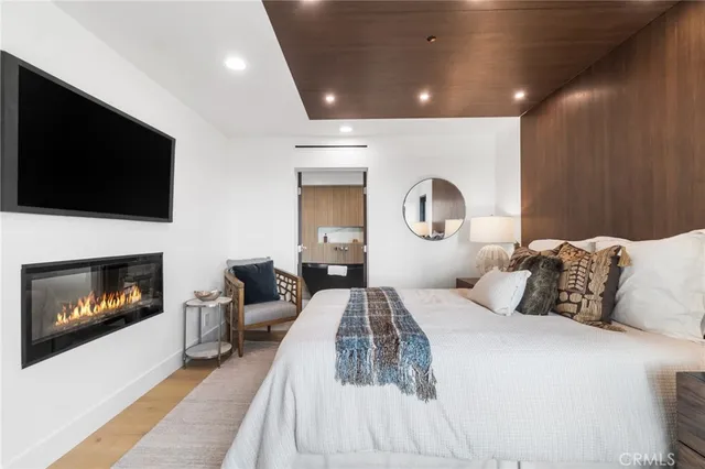 $5,399,000 | 214 El Porto Street, Manhattan Beach, CA 90266