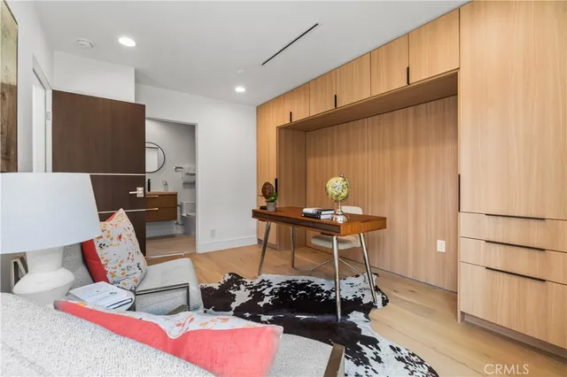 $5,399,000 | 214 El Porto Street, Manhattan Beach, CA 90266