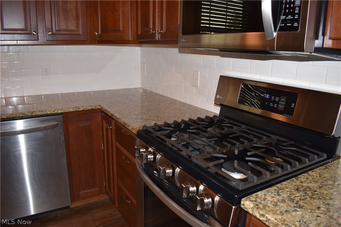 4459 Ridgestone Way Medina, OH 44256 - Photo 8 of 32 Gallery Image 8