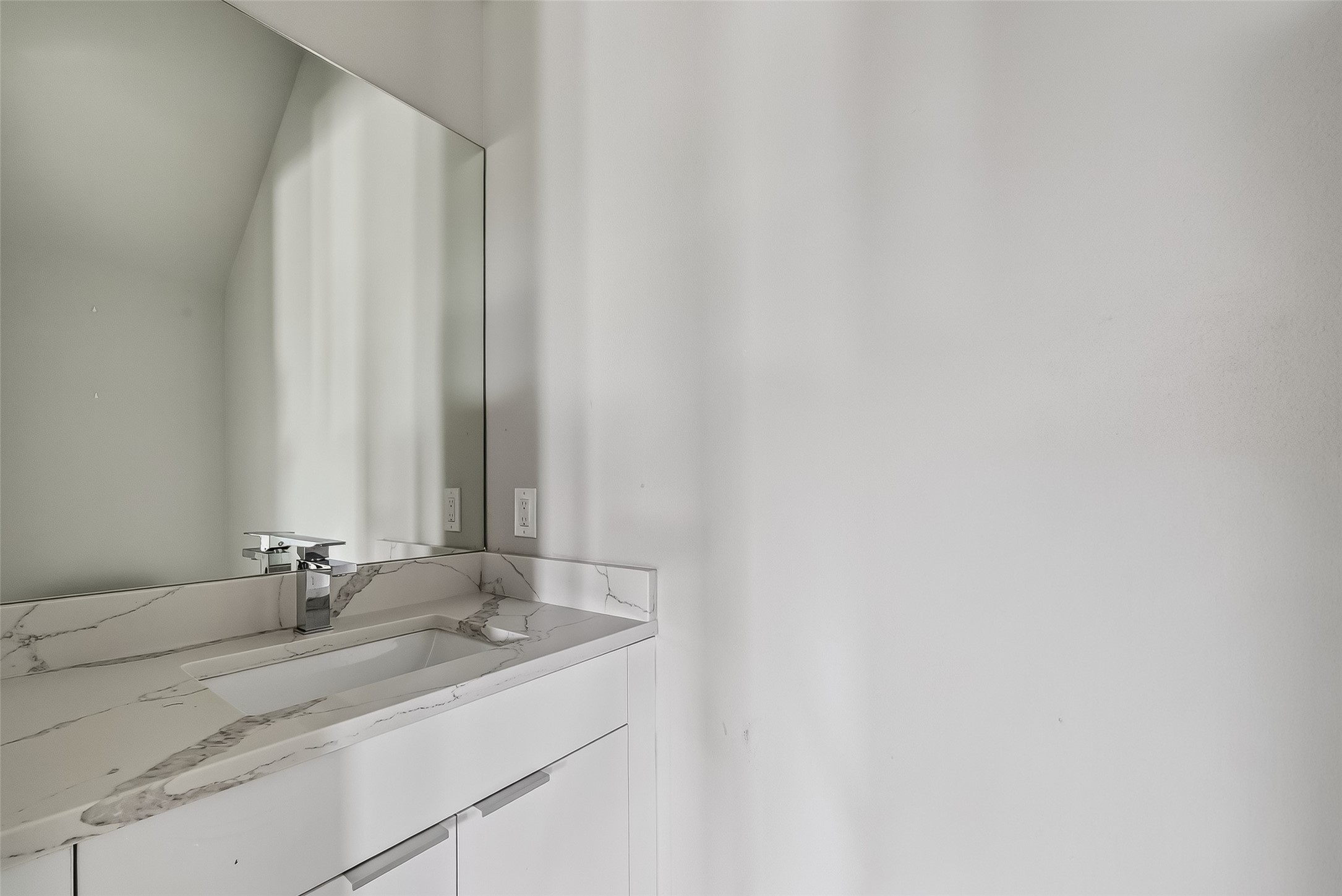 5703 Pampero Lane Houston, TX 77092 - Photo 18 of 41 a bathroom with a sink and a mirror