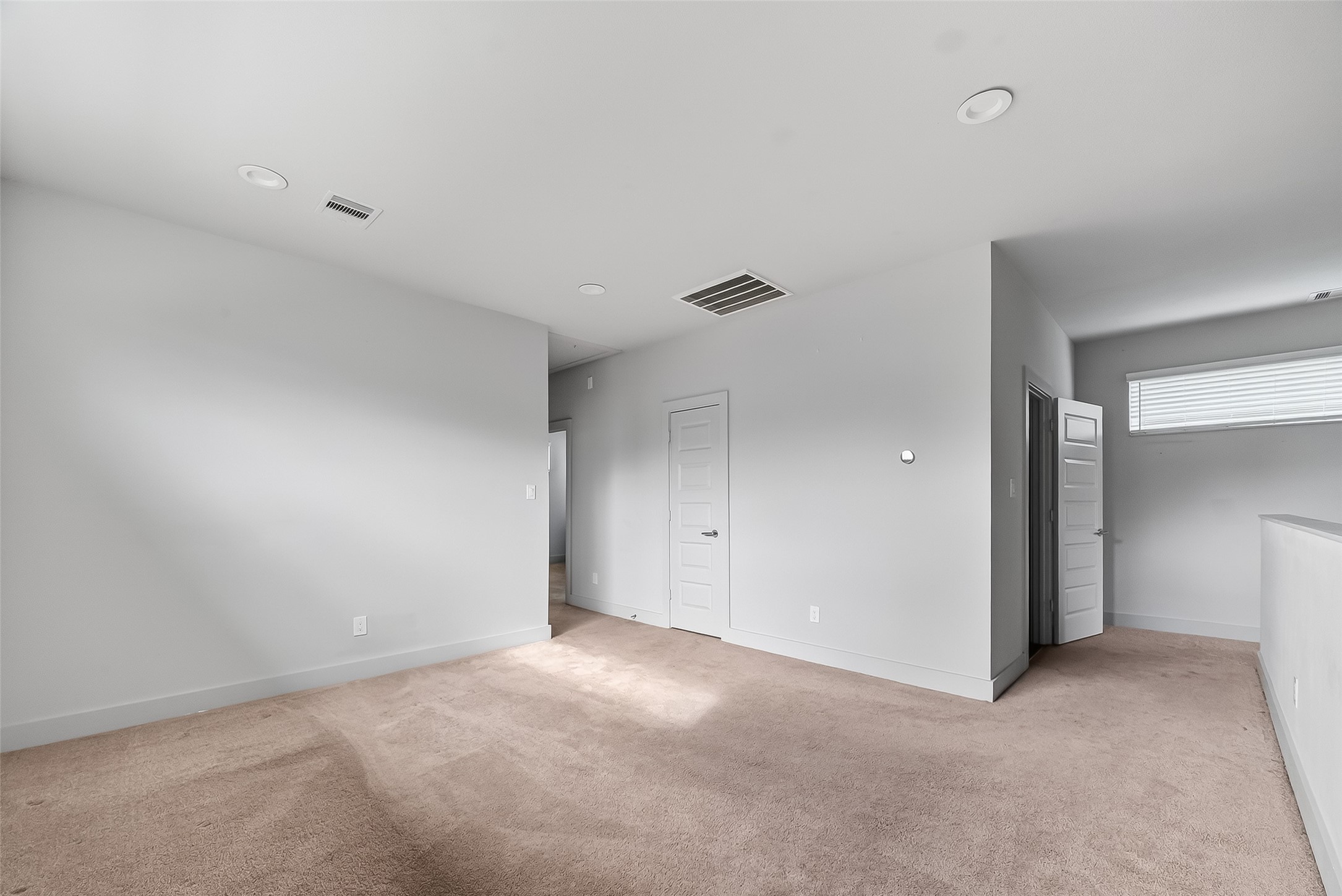 5703 Pampero Lane Houston, TX 77092 - Photo 20 of 41 a view of an empty room