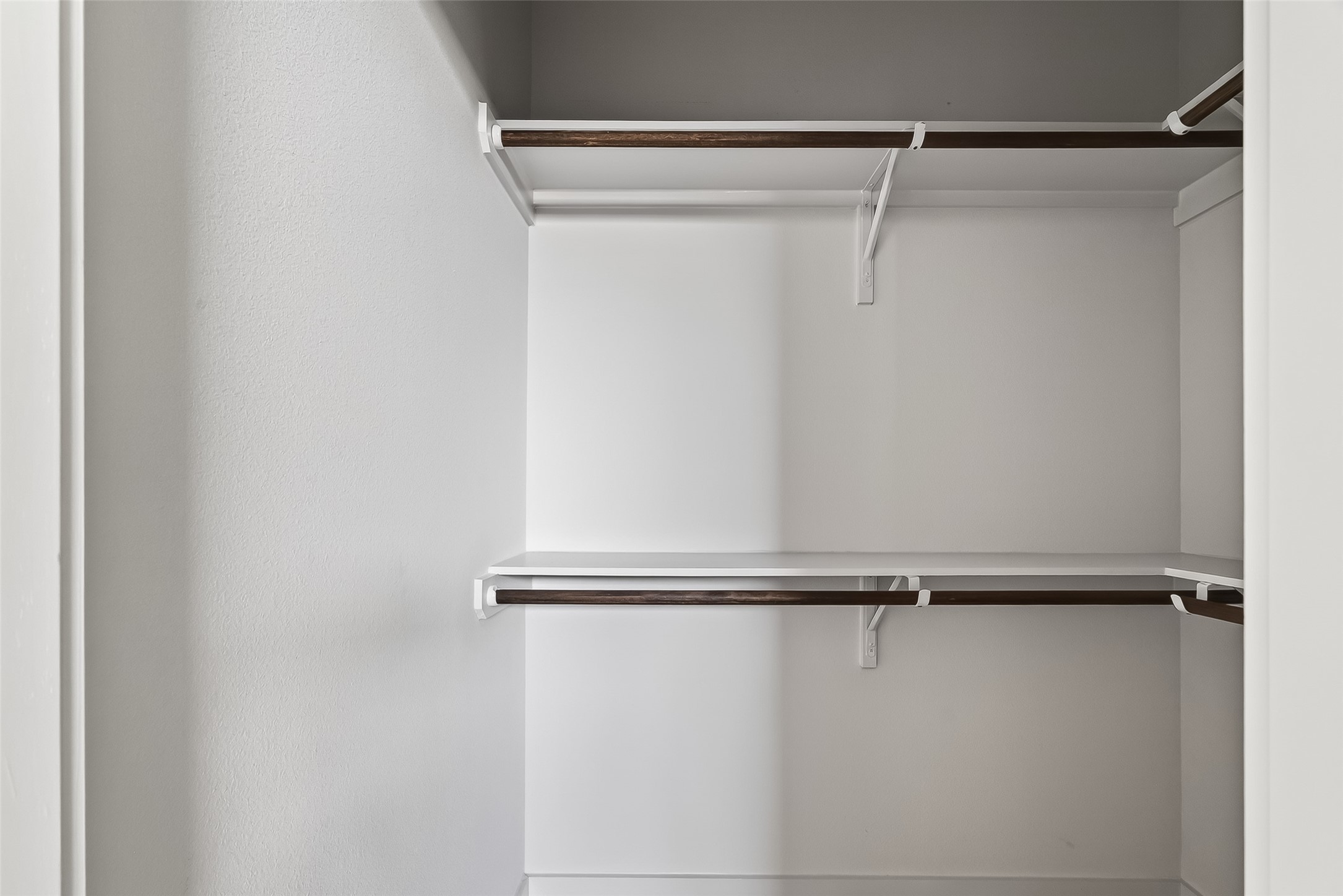 5703 Pampero Lane Houston, TX 77092 - Photo 25 of 41 a close view of closet