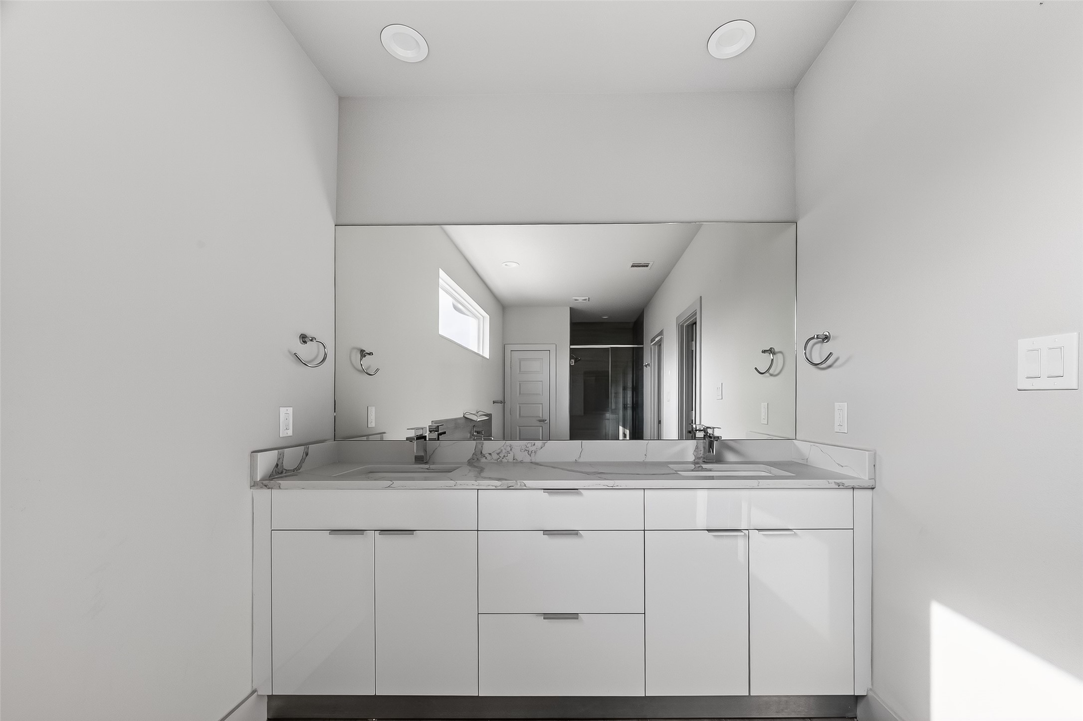 5703 Pampero Lane Houston, TX 77092 - Photo 35 of 41 a bathroom with a sink and a mirror