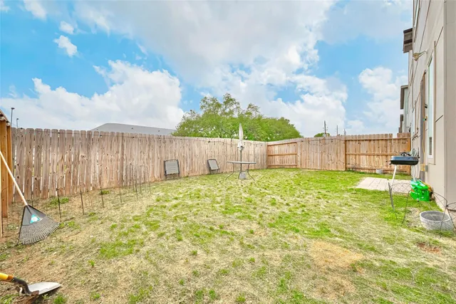 $399,000 | 5703 Pampero Lane, Houston, TX 77092