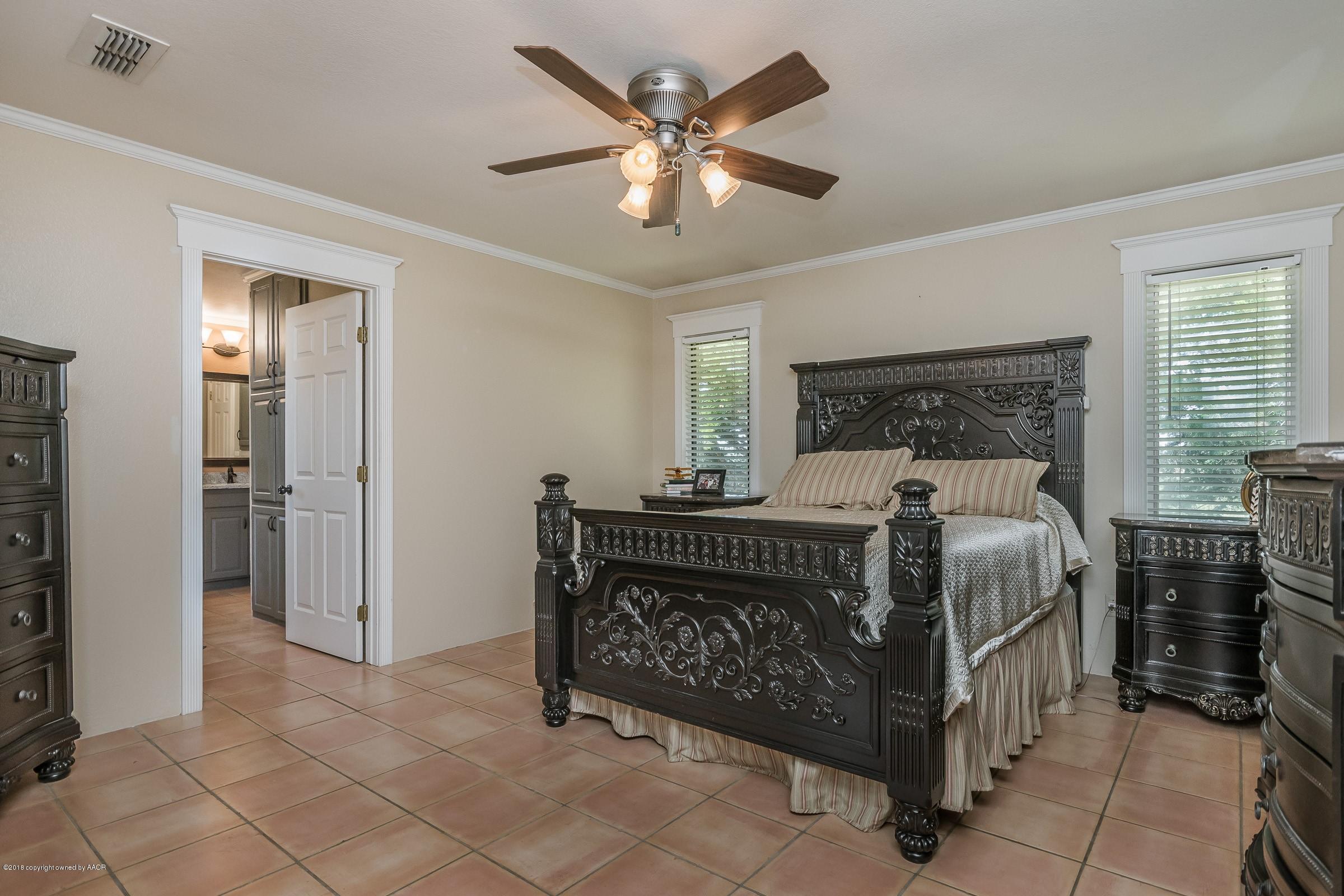 4201 Soncy Road Amarillo, TX 79124 - Photo 21 of 41 021_Master Bedroom