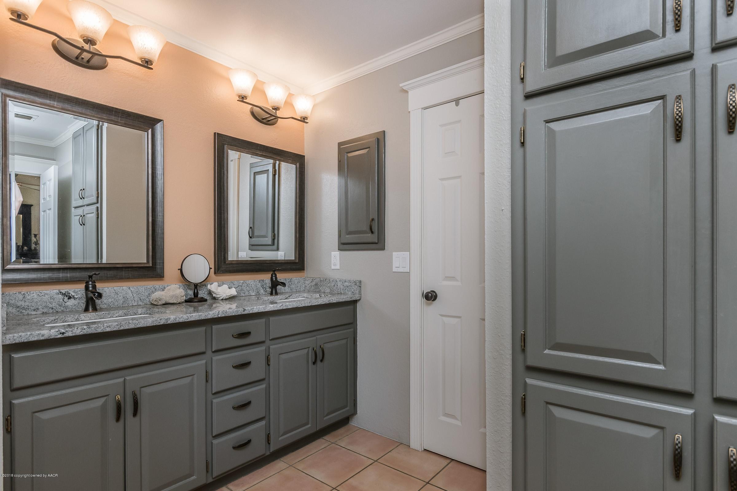 4201 Soncy Road Amarillo, TX 79124 - Photo 23 of 41 023_Master Bathroom