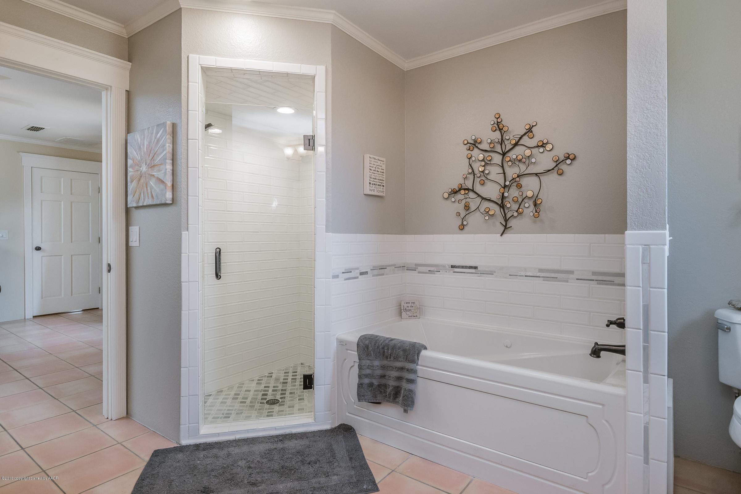 4201 Soncy Road Amarillo, TX 79124 - Photo 24 of 41 024_Master Bathroom-2