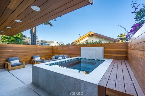 $1,800,000 | 1618 Carver Street, Redondo Beach, CA 90278