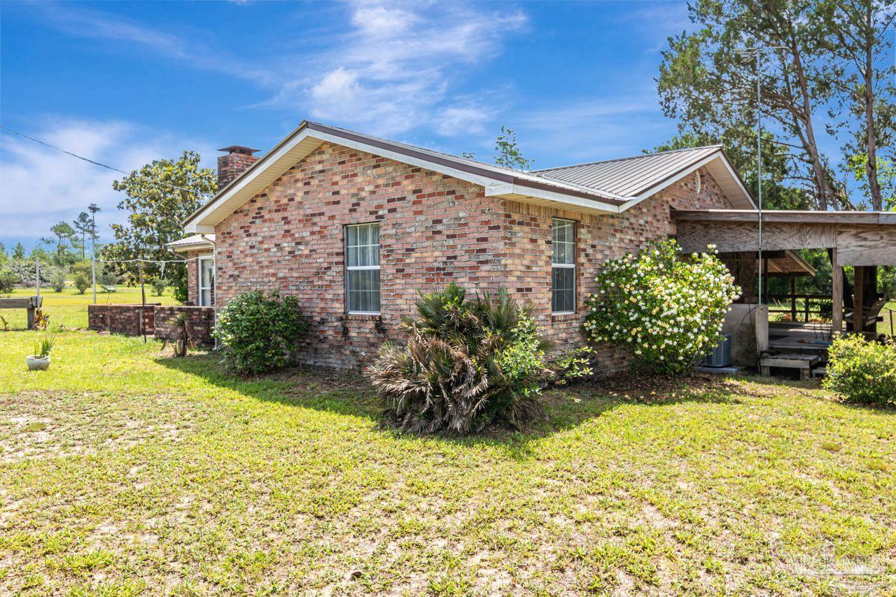10449 Bernice Road Milton, FL 32583 - Photo 1 of 57 Gallery Image 1