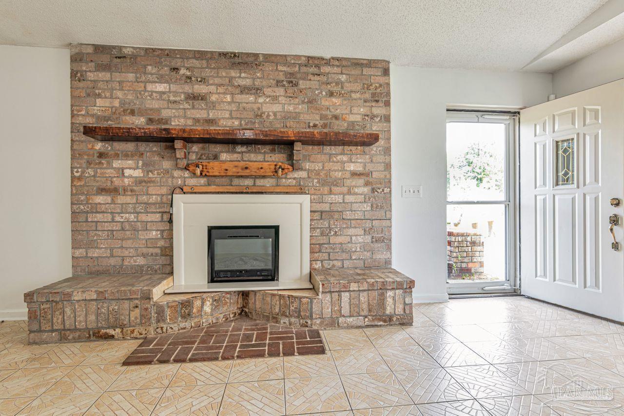 10449 Bernice Road Milton, FL 32583 - Photo 14 of 57 Gallery Image 14