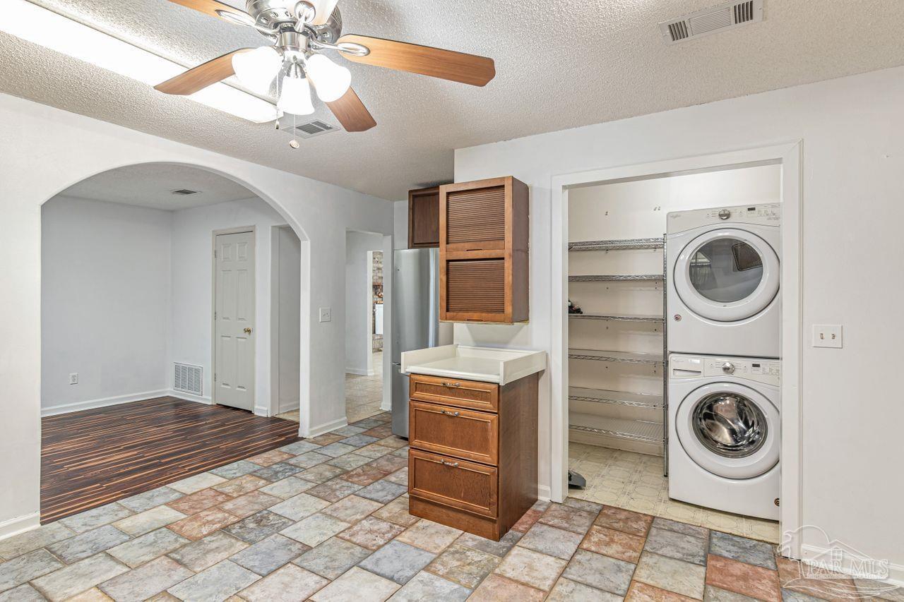 10449 Bernice Road Milton, FL 32583 - Photo 18 of 57 Gallery Image 18