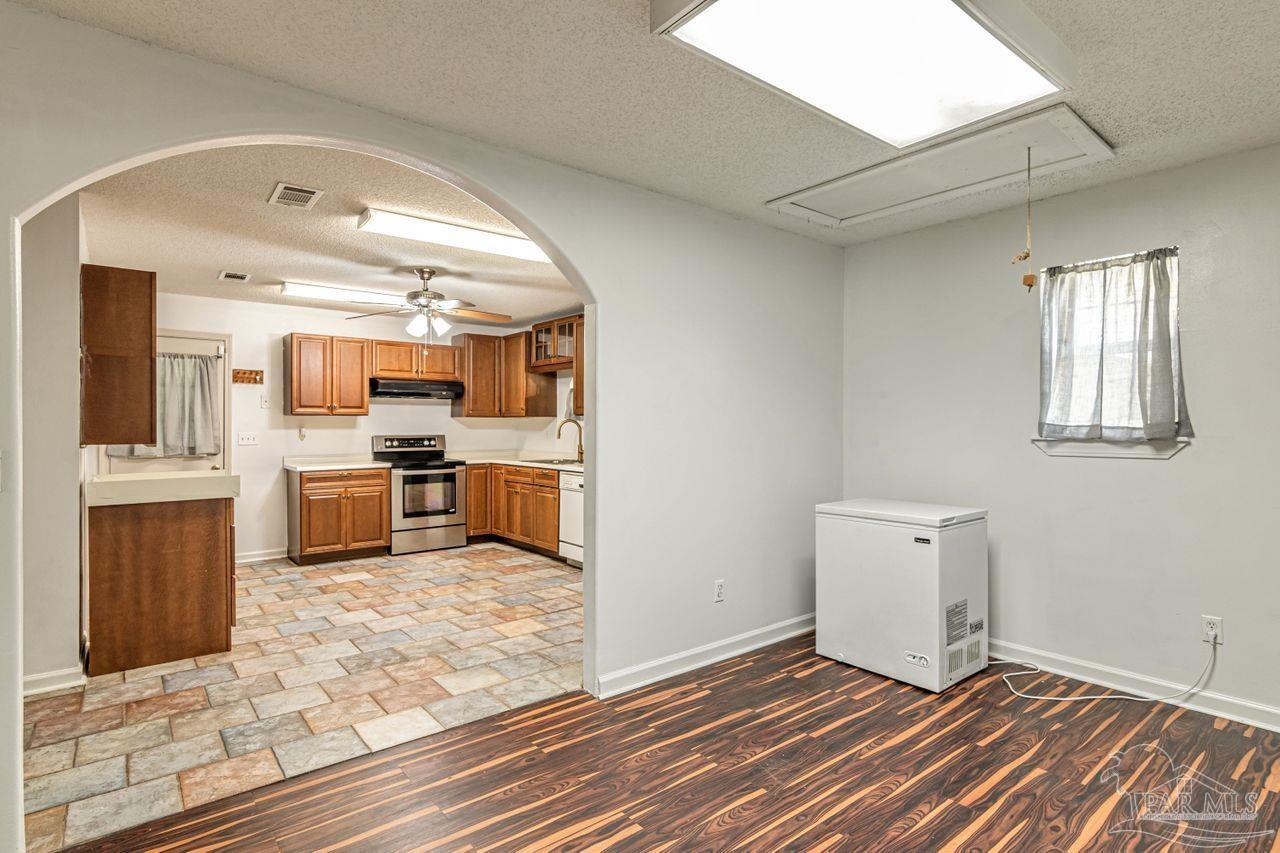 10449 Bernice Road Milton, FL 32583 - Photo 21 of 57 Gallery Image 21