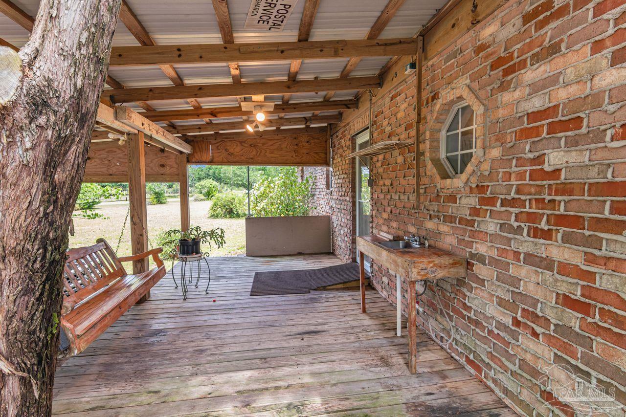 10449 Bernice Road Milton, FL 32583 - Photo 8 of 57 Gallery Image 8