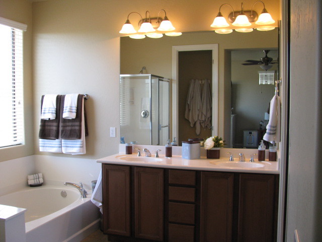 15740 West Berkeley Road Goodyear, AZ 85395 - Photo 19 of 24 Master Bathroom
