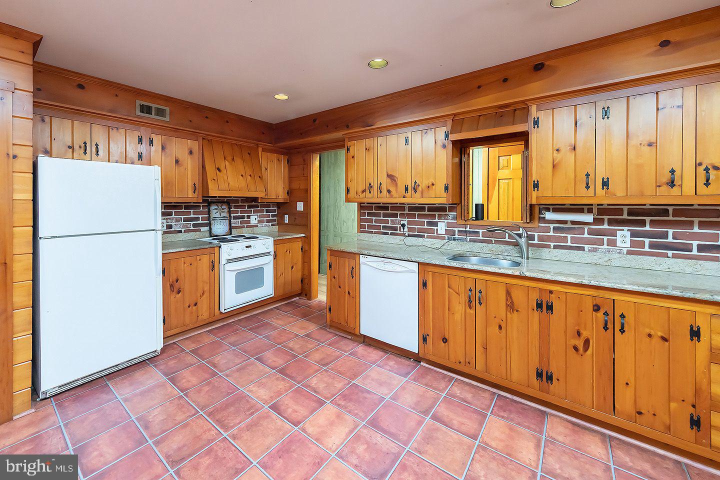 530 Kettle Run Road Marlton, NJ 08053 - Photo 9 of 26 Gallery Image 9