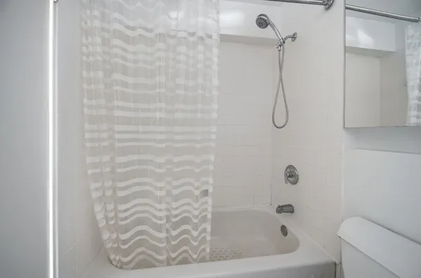 $139,000 | 40 East 9th Street, Unit 712, Chicago, IL 60605