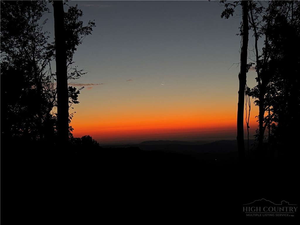 147 Angelfire Trail Deep Gap, NC 28618 - Photo 7 of 10 a view of sunset