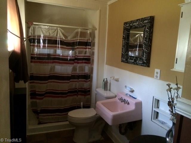 2214 Leonard Road Lexington, NC 27295 - Photo 6 of 6 Gallery Image 6