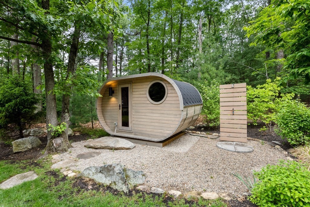 7 Spruce Hill Road Weston, MA 02493 - Photo 4 of 40 a view of outdoor space and yard