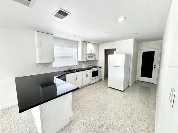 $289,999 | 2035 36th Avenue North, St. Petersburg, FL 33713