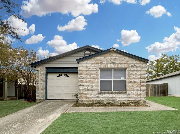 $1,295 | 2411 Westgard Pass, San Antonio, TX 78245