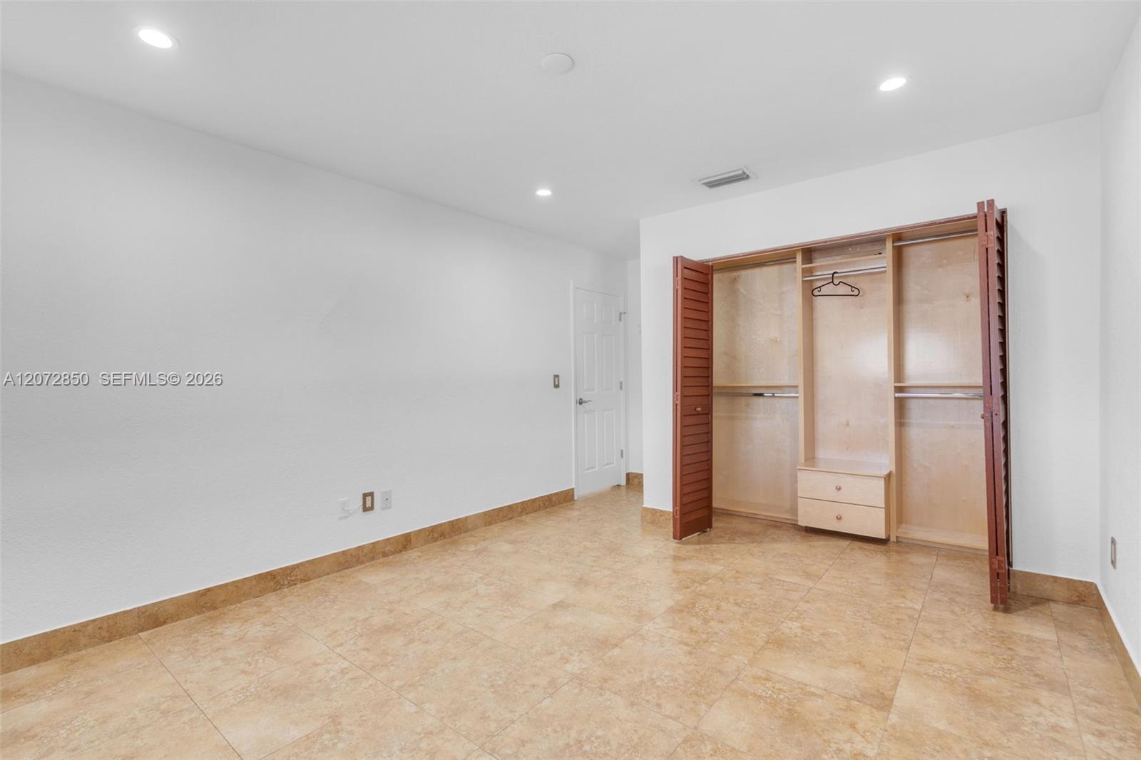 5330 Southwest 7th Street Miami, FL 33134 - Photo 17 of 57 Gallery Image 17
