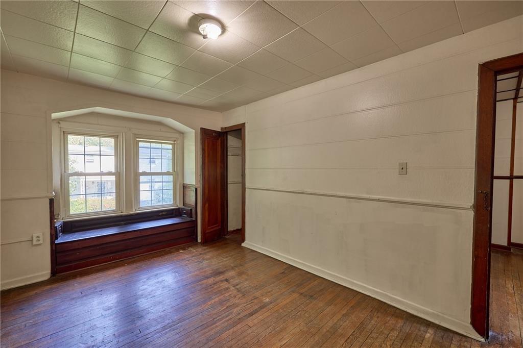 106-108 Davis Road Sewickley, PA 15143 - Photo 26 of 28 106 Davis - Bedroom 1 with awesome window seat