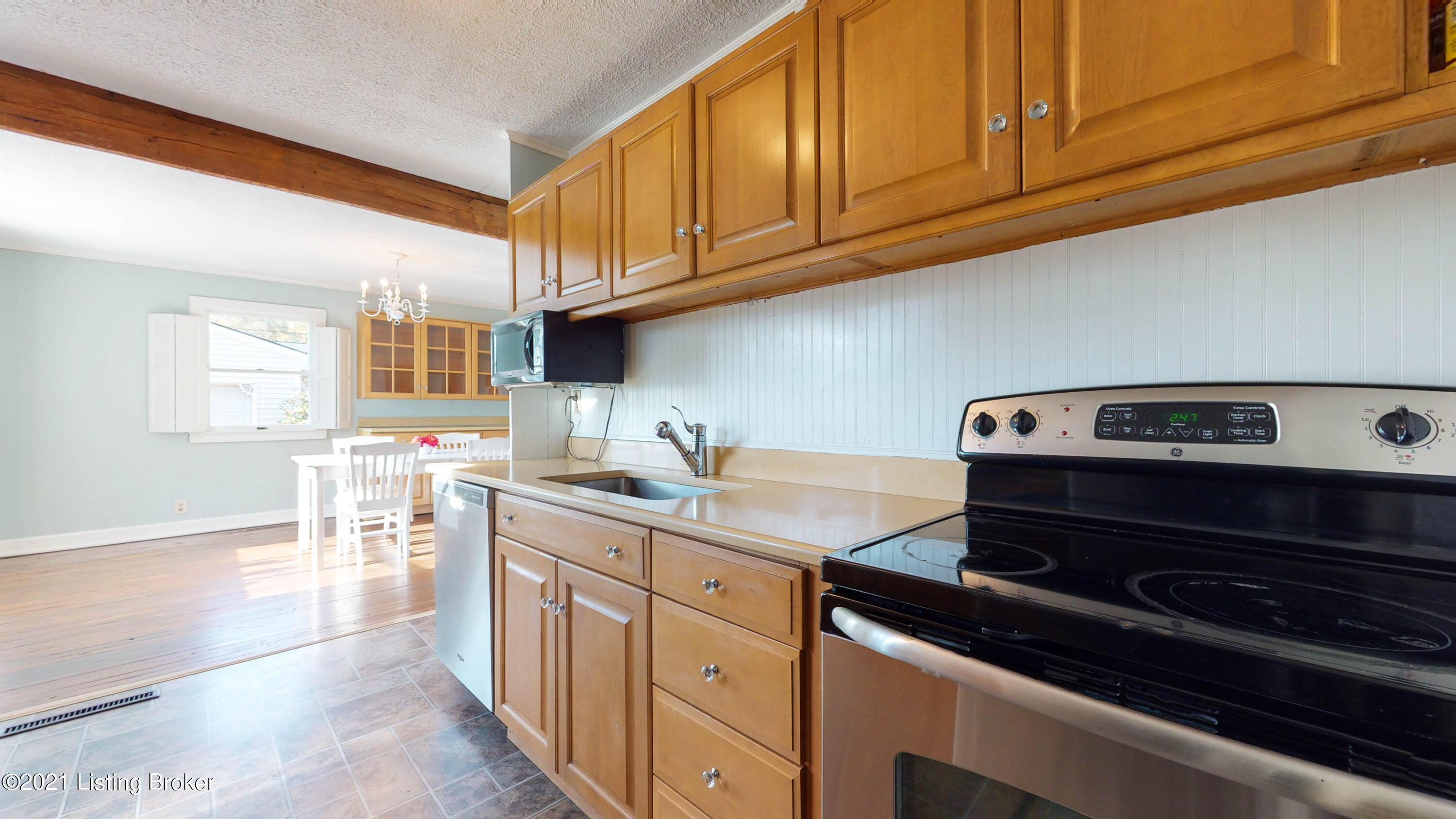 9209 Hunter Road Louisville, KY 40242 - Photo 8 of 47 Kitchen