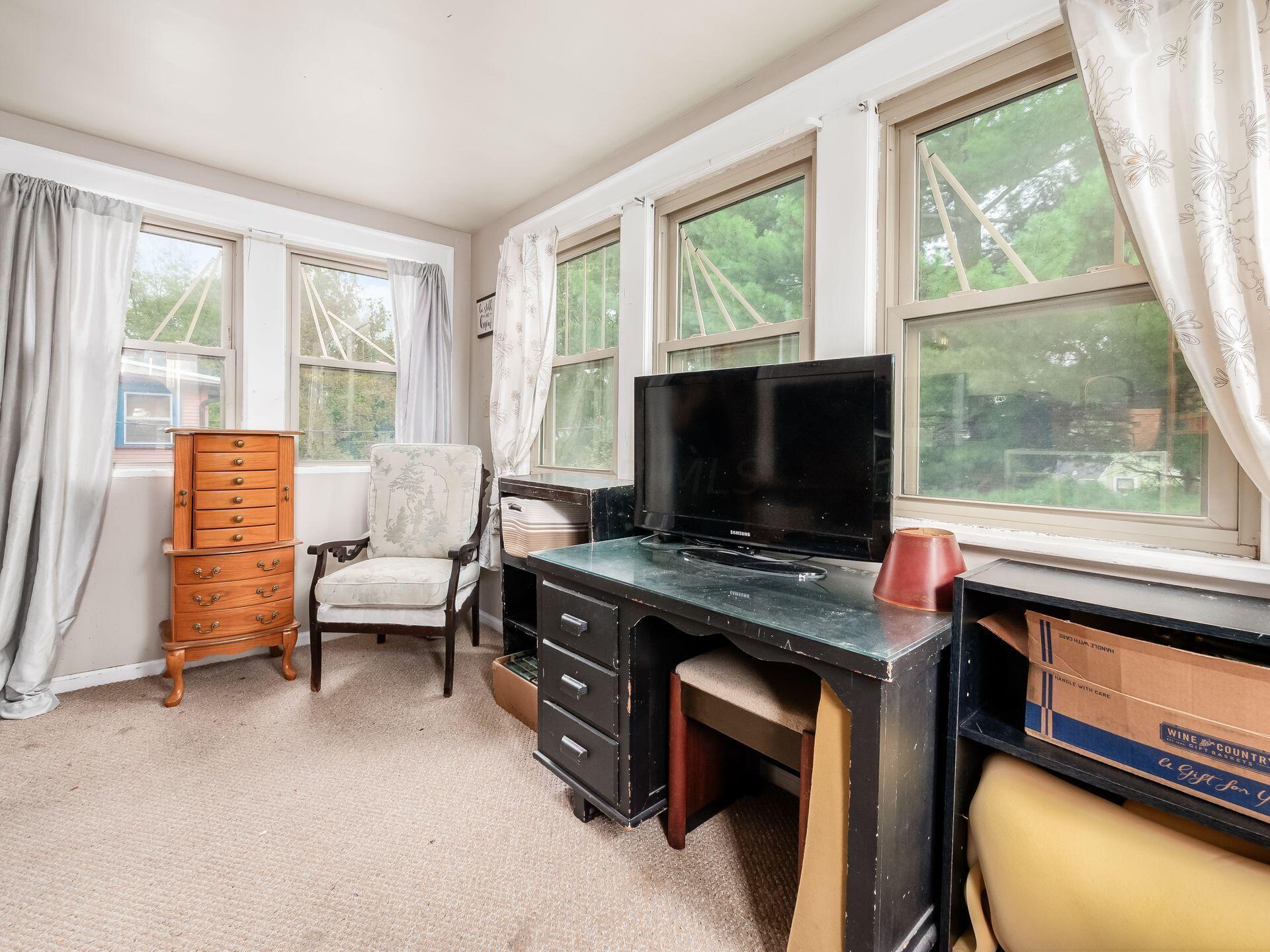 285 Crestview Road Columbus, OH 43202 - Photo 28 of 46 043_ Rd Columbus OH 43202 USA