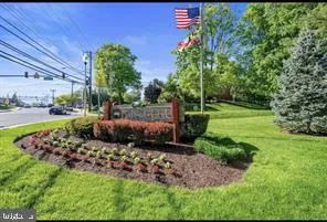 $2,200 | 12201 Braxfield Court, Unit 2, North Bethesda, MD 20852
