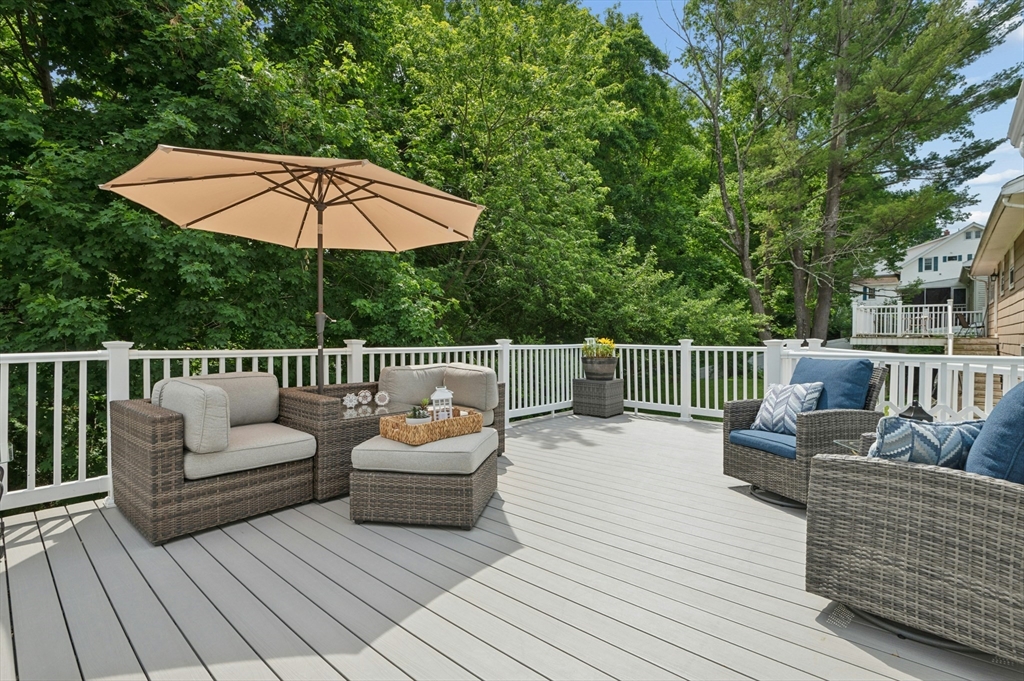 158 Copperfield Road Worcester, MA 01602 - Photo 34 of 42
