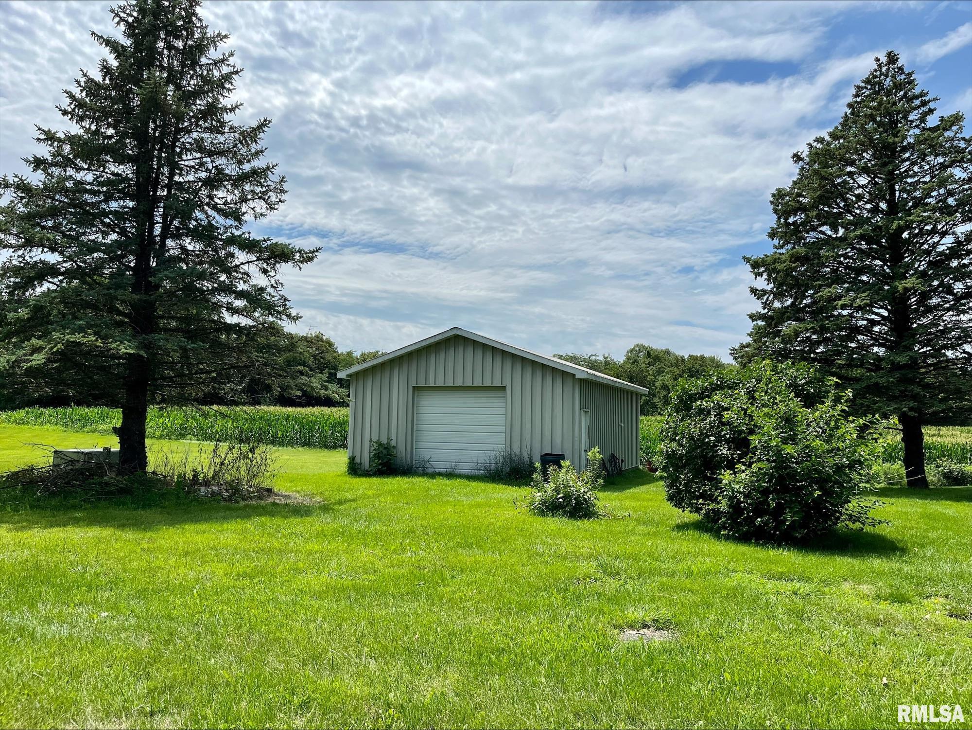 2390 Highway 150 Rio, IL 61472 - Photo 4 of 19