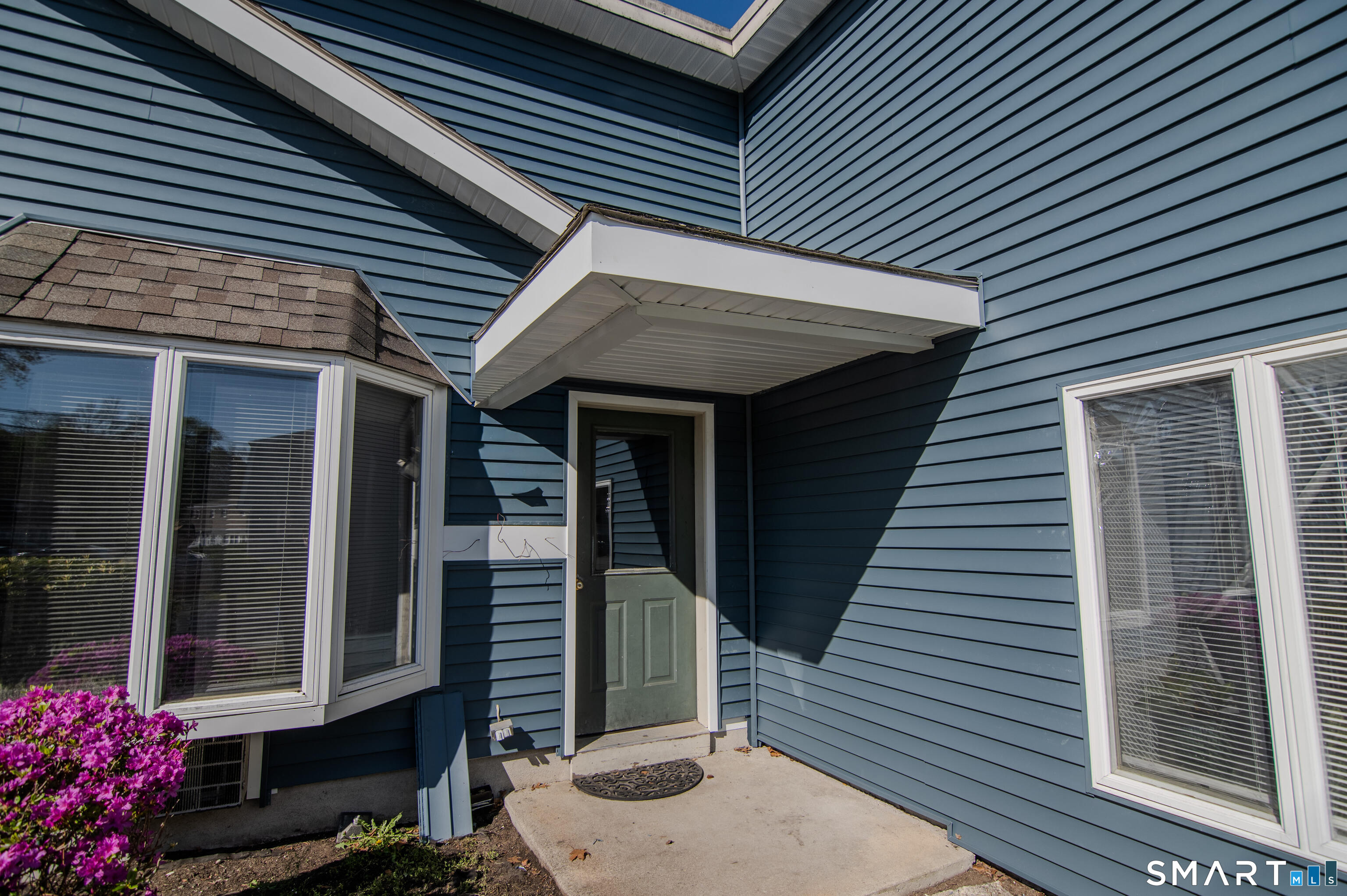 49 Canterbury Road, Unit E Plainfield, CT 06374 - Photo 2 of 18