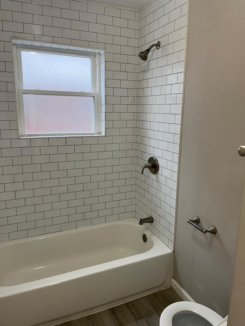 6730 Valley View Road Hanover Park, IL 60133 - Photo 8 of 16 Gallery Image 8