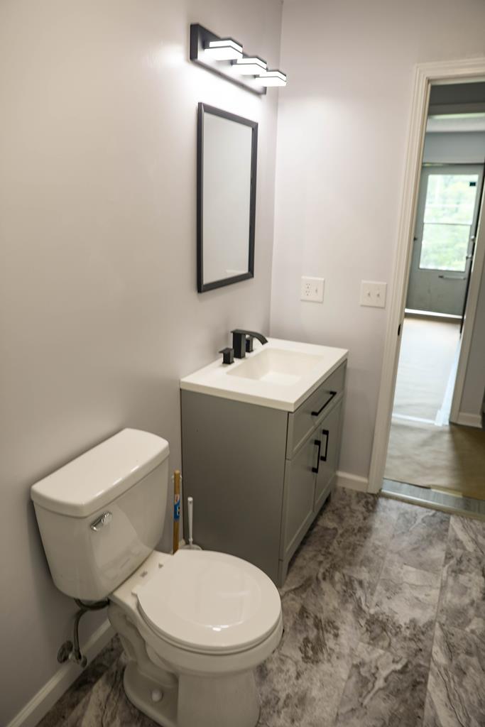10089 Island Road Bristol, VA 24202 - Photo 24 of 49 Gallery Image 24