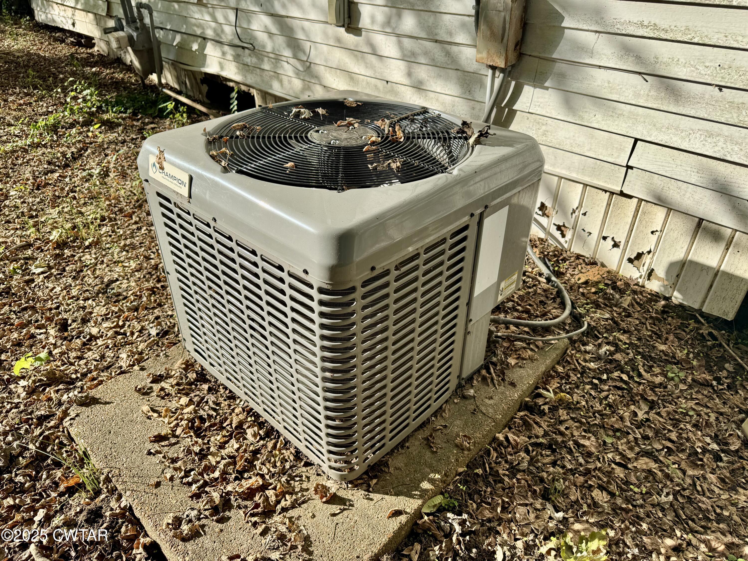 188 Mill Street Trimble, TN 38259 - Photo 7 of 17 a sink and a stove