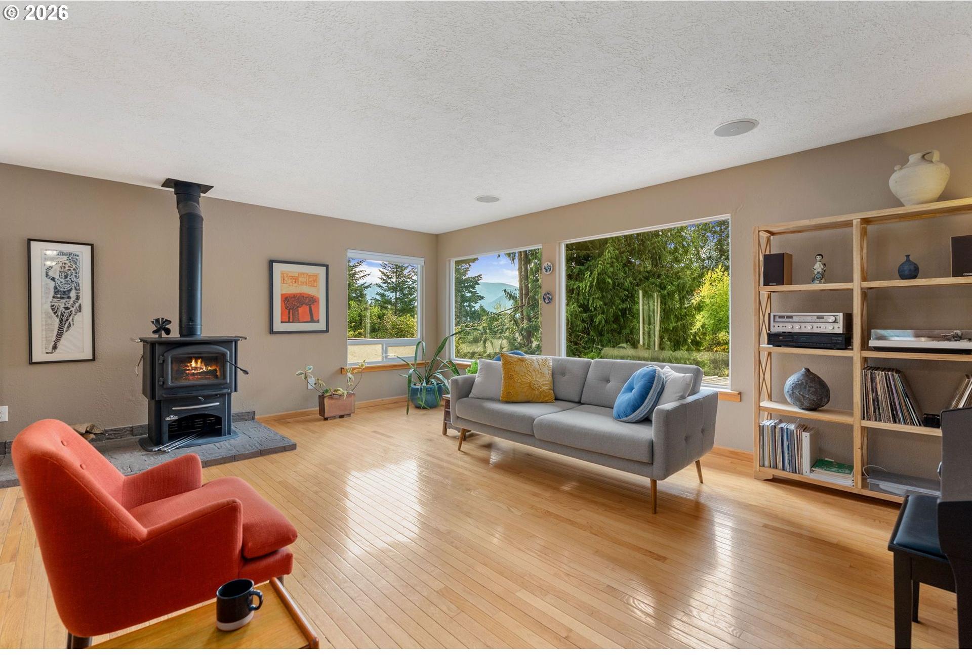 212 Stewart Road Stevenson, WA 98648 - Photo 4 of 30 Gallery Image 4